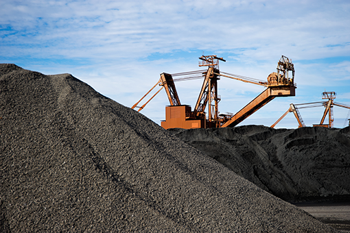 Manganese ore and stock pile stacker
