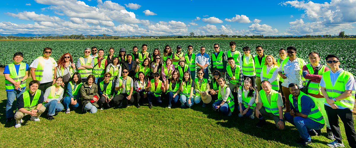 Group picture of delegates from the 2025 Reverse Trade Mission